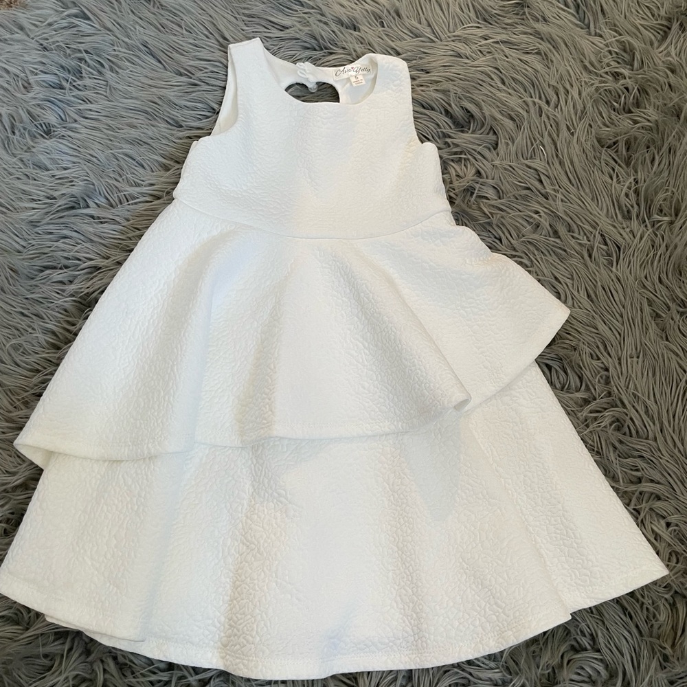 Ava and yells girls dress